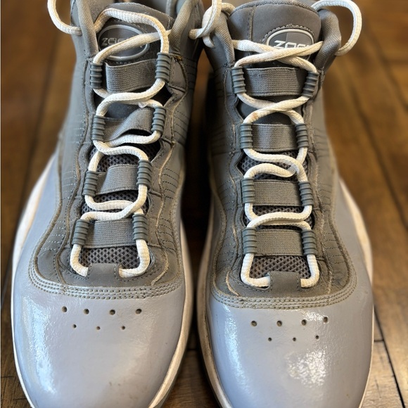 Mens Nike high top shoes - Picture 3 of 4